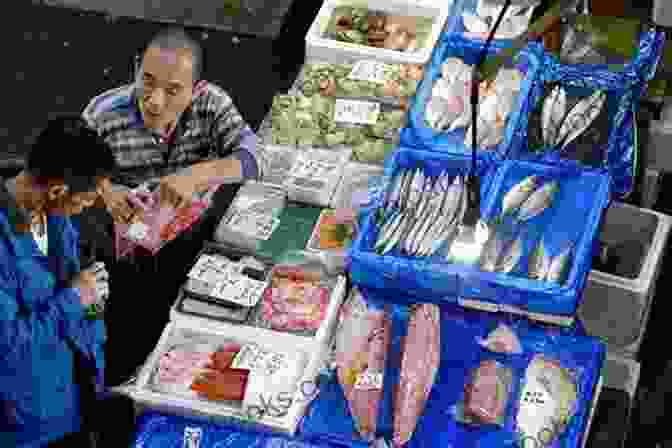 Bustling Atmosphere And Friendly Vendors At Tsukiji Market Offbeat Tsukiji Market Guide Ken Chan